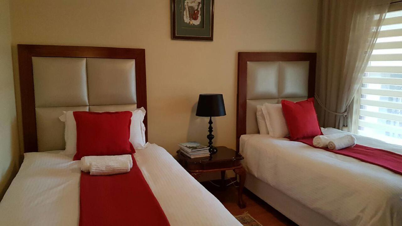 Lily White Guest House Centurion Eksteriør bilde