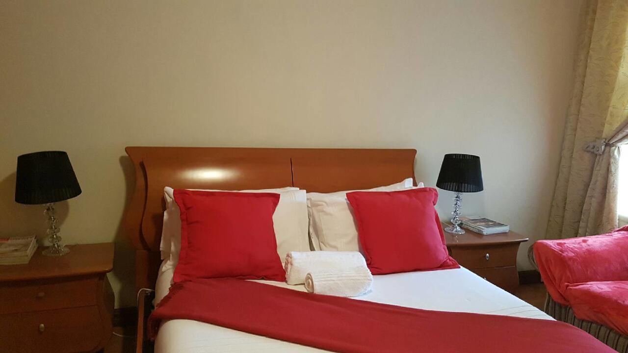 Lily White Guest House Centurion Eksteriør bilde